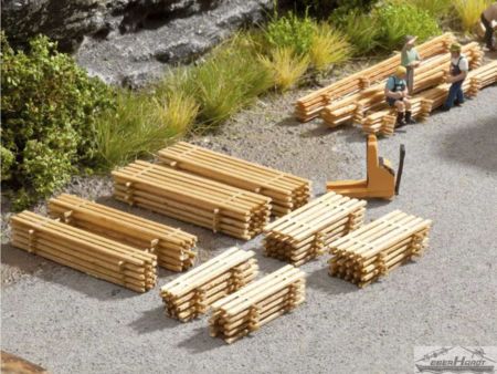 NOCH N L-C Bretterstapel, 8 Stapel