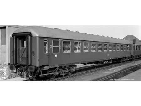 BRAWA  H0 Schnellzugwagen B4ümg-63 DB III AC LED+